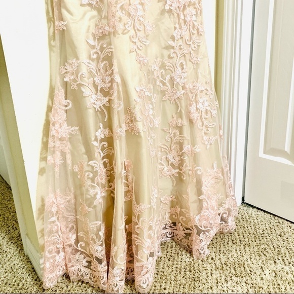 NWT WINDSOR Embroidered Lace Trumpet MAXI Dress 7 - Picture 5 of 8